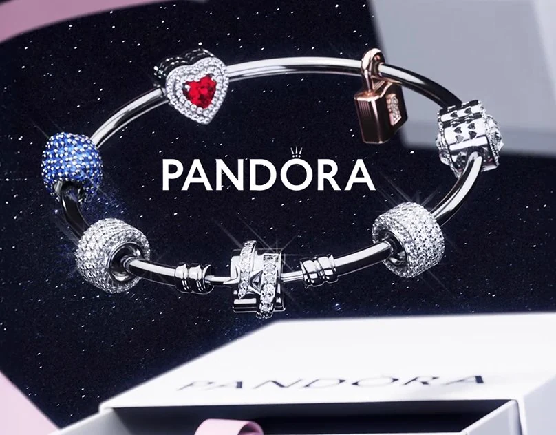 Pandora wish bracelet – photoreal 3D jewellery visualization by SHORT_THEBOCH